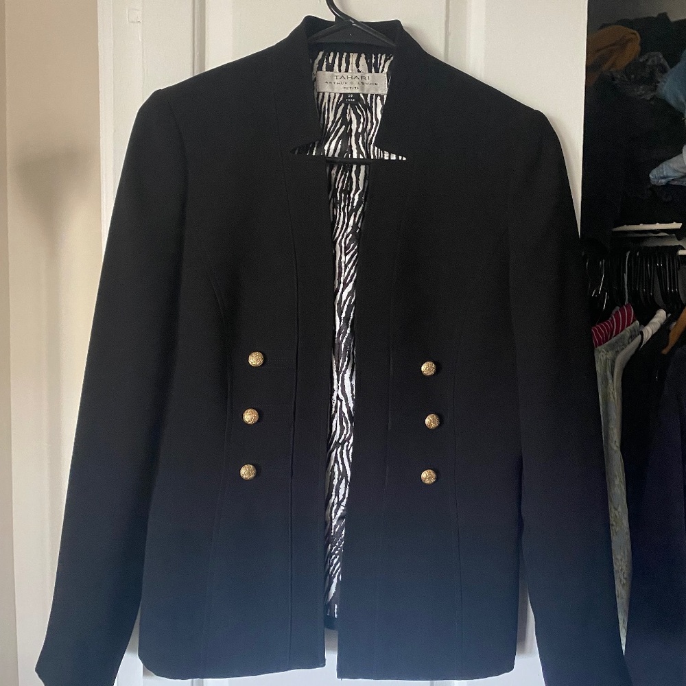 Tahari Arthur S Levine blazer